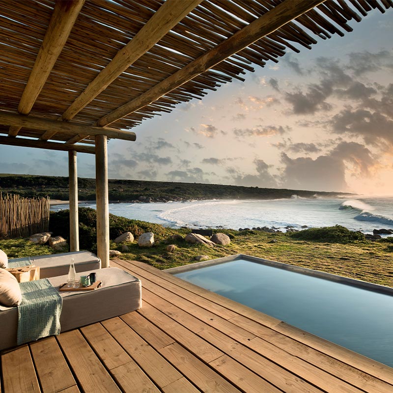 Nalediq Travel gallery image
